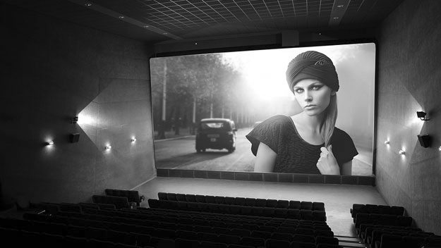 vintage-movie-on-cinema-scr