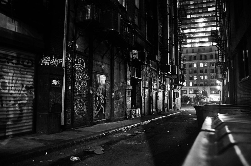 alley